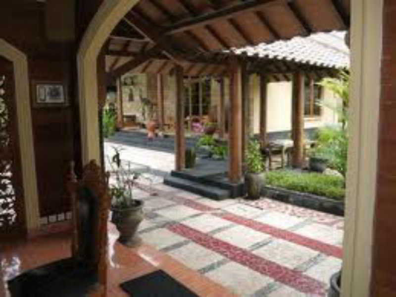 Ndalem Bantul Hotel Yogyakarta Eksteriør billede